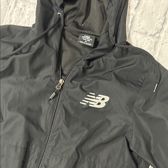 New Balance Black Windbreaker Jacket - Picture 3 of 5